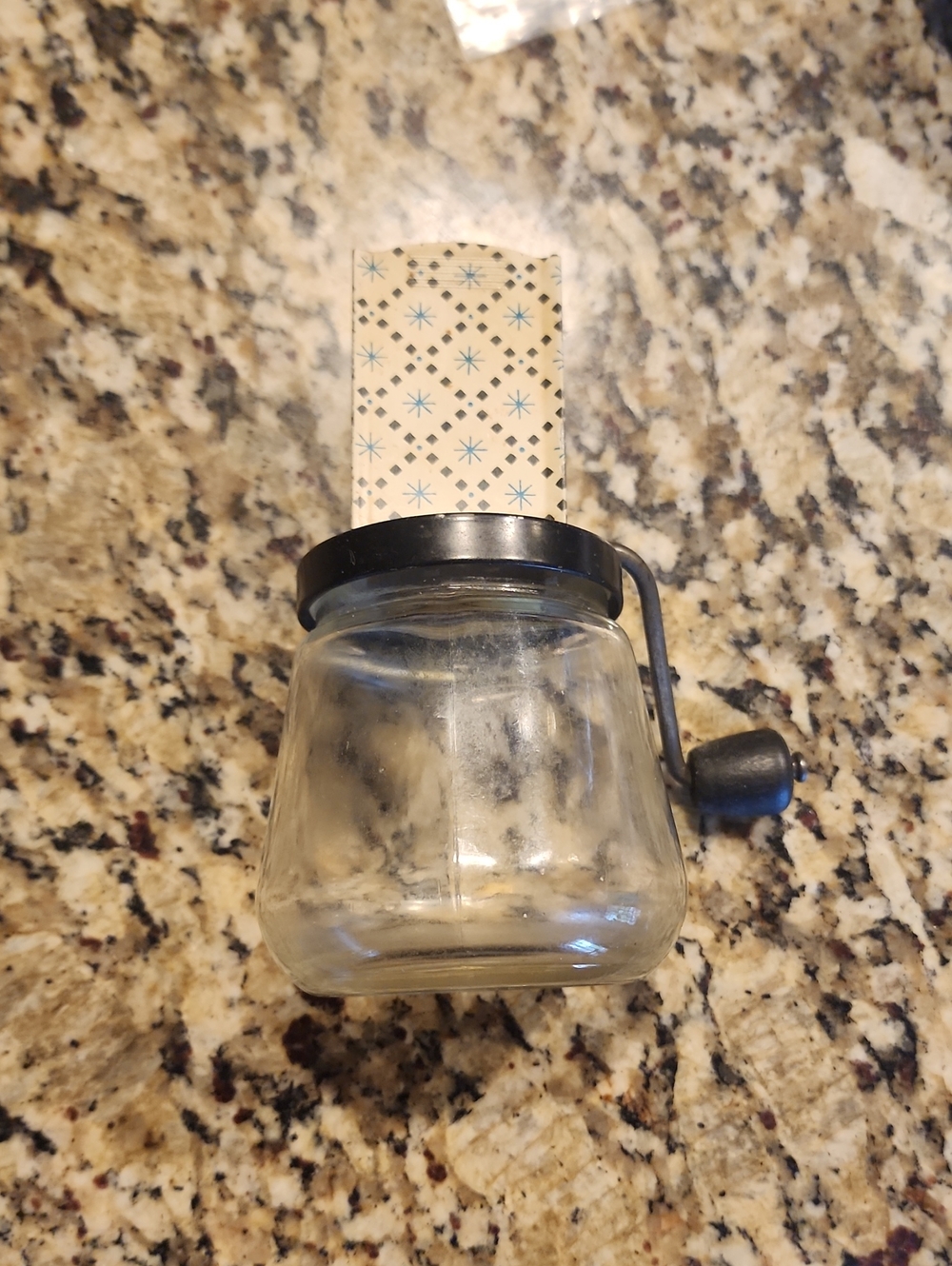 VTG.NUT GRINDER Clear Glass Spice Jar with Black Lid and Handle